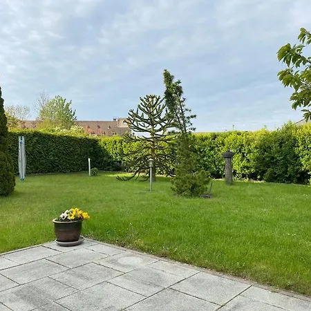Appartement Schoene Maisonettewohnung In Der Barlachstadt