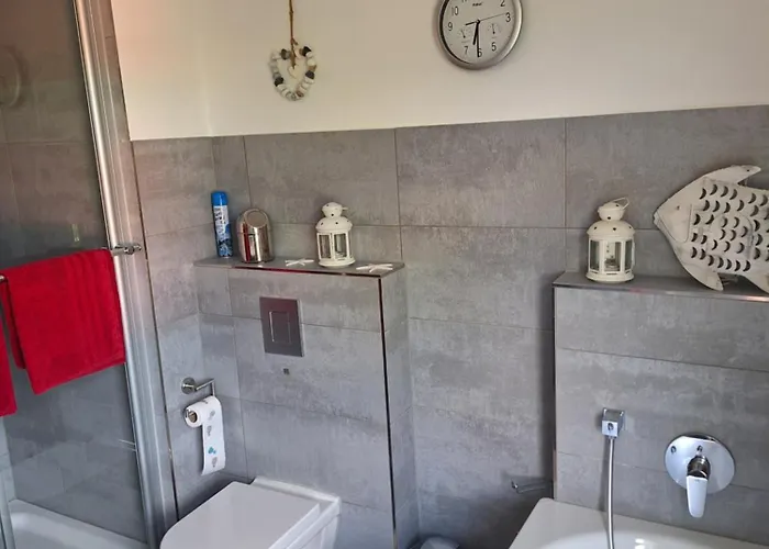 Schoene Maisonettewohnung In Der Barlachstadt *
